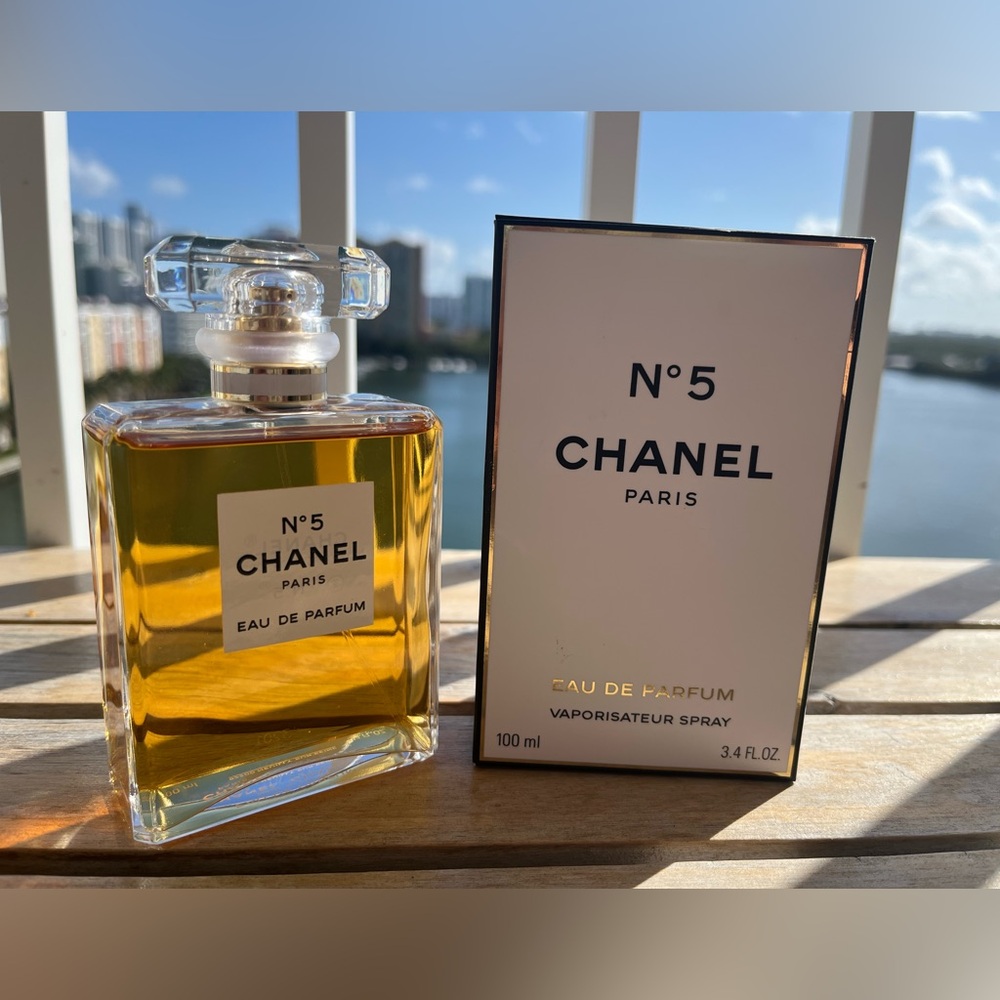 CHANEL No.5 Eau de Perfume, Authentic, opened/unused, full bottle.